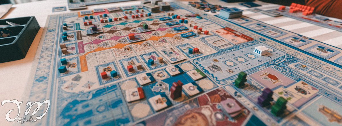 Lisboa, designed by @VitalLacerda, illustrated by @ianotooletweets, and published by @EagleGryphon, is one of the most amazing #boardgaming experiences we've ever had. An opulent, intricate, magnificent dream of a game. #gaming #boardgame #TableTopGame #Historic #TopRated #Art