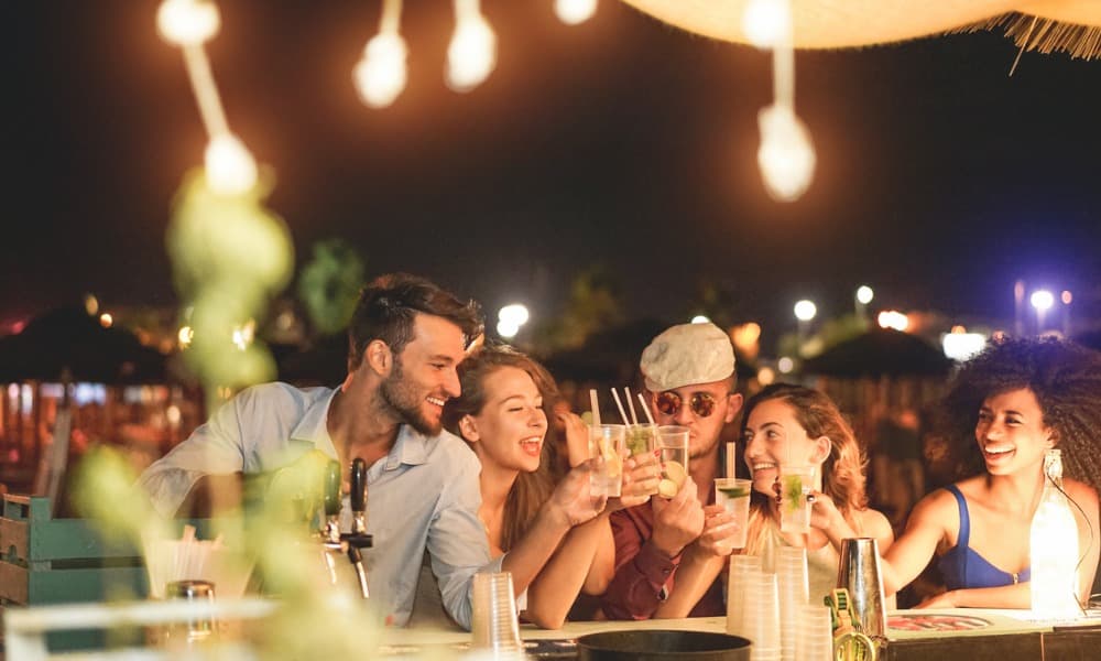 RepDigitalVideo's tweet image. Ready to elevate your #DigitalMarketing? With REP Digital, dive into the world of high-impact video content without the stress. Let's chat! #VideoMarketing #BrandGrowth @REPDigital rep-digital.com/benefits-of-ou…