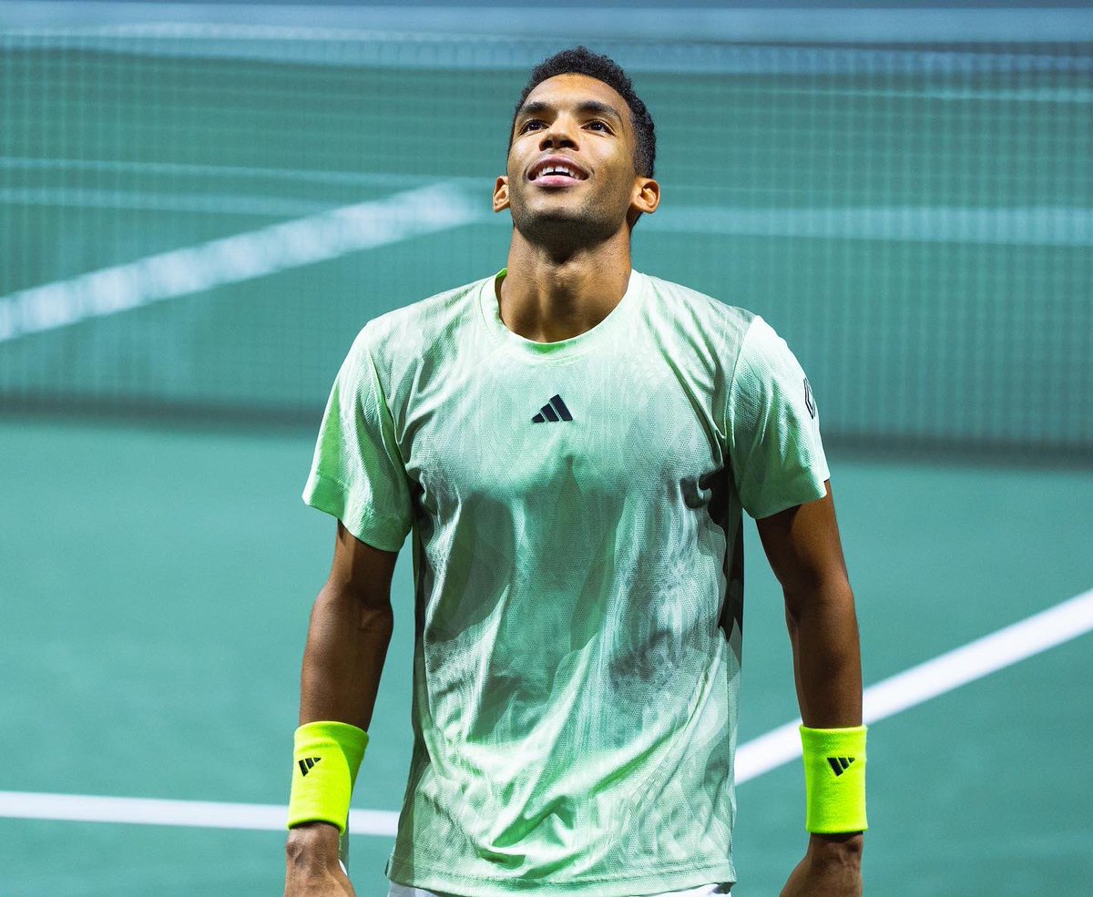 Nothing like a clutch late night win 😤😴🙌🏽 Good emotions last night to bring me one step closer 💪🏽 📸: Alyssa Van Heyst | @abnamrowtt