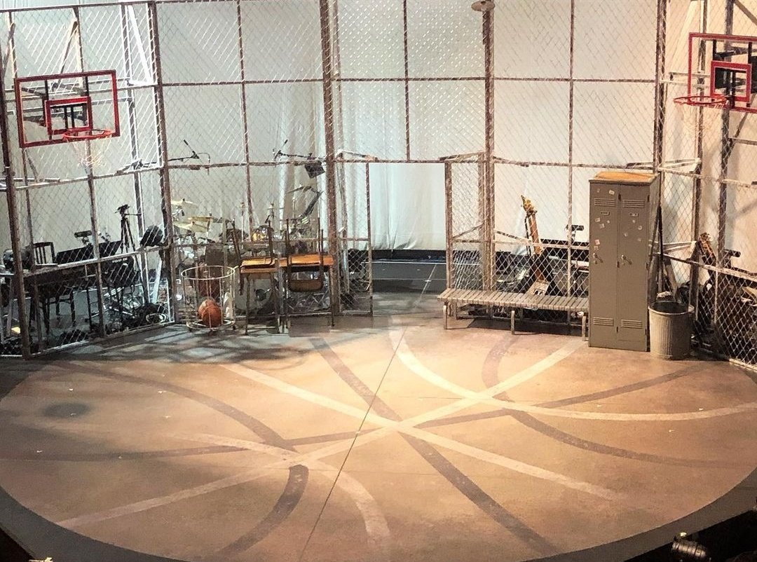 일본리농 무대... 신기하네.