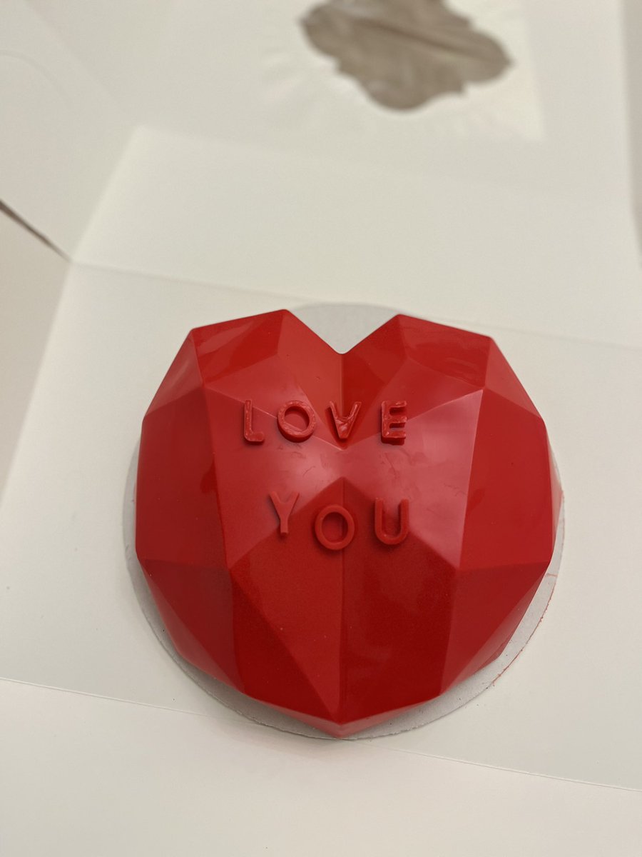 CakesFa's tweet photo. الحب بدأ من الليله ❤️❤️ 

Happy Valentine’s Day everyone 

❤️ https://t.co/m39YmrEKTZ
