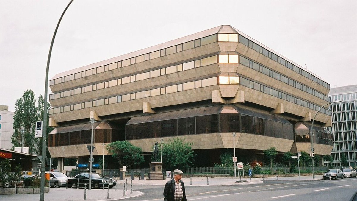 johnpaul_newman's tweet photo. Czechoslovak embassy, Berlin, 1970s.. https://t.co/bKyUCVa0Jg