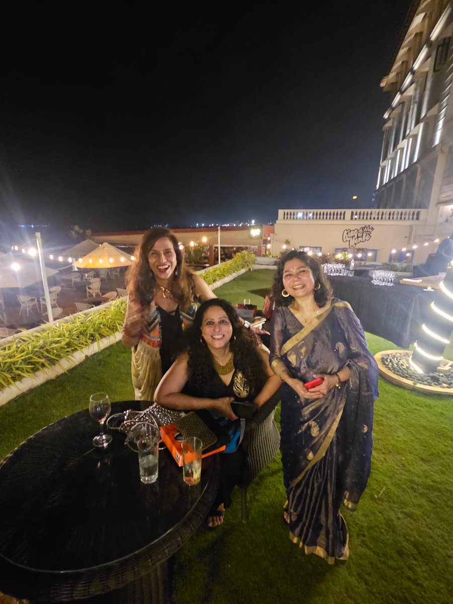 Writers having a blast on the last day of the #CeylonLiteraryFestival. In #Colombo by the seafront. What's not to smile about! @DeShobhaa @anitanairauthor