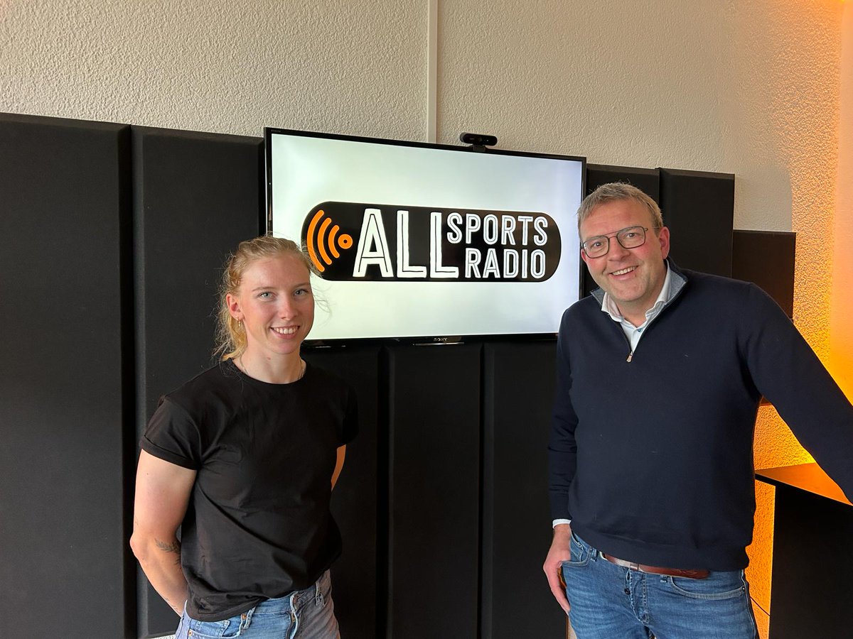ALLsportsradio (@sportsradionl) on Twitter photo Vanmiddag de start van een nieuw seizoen Dromen over Topsport gemist? <a href="/kschuitemaker/">Krijn Schuitemaker</a> ontving in de studio wielrenster <a href="/lorenawiebes/">Lorena Wiebes</a> van <a href="/teamsdworx/">Team SD Worx - Protime</a>! Hoe ziet haar leven als topsporter eruit en wat zijn haar dromen? Luister het nu terug via: soundcloud.com/allsportsradio… <a href="/mline_nl/">M line</a> Vanmiddag de start van een nieuw seizoen Dromen over Topsport gemist? <a href="/kschuitemaker/">Krijn Schuitemaker</a> ontving in de studio wielrenster <a href="/lorenawiebes/">Lorena Wiebes</a> van <a href="/teamsdworx/">Team SD Worx - Protime</a>! Hoe ziet haar leven als topsporter eruit en wat zijn haar dromen? Luister het nu terug via: soundcloud.com/allsportsradio… <a href="/mline_nl/">M line</a>