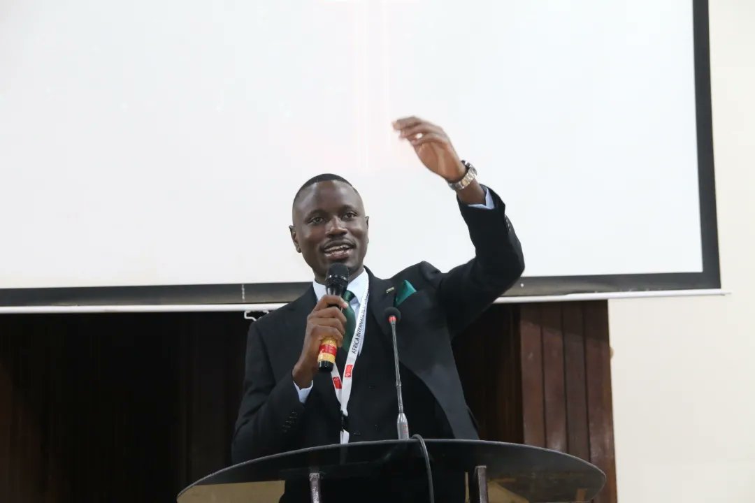 OkandaEugine's tweet photo. The power of the Mic is not when the speaker stands before the masses, but what the speaker does in the closet of preparation, prayer and research.
#TheLeadershipJournal. https://t.co/ilSGUx2Tid