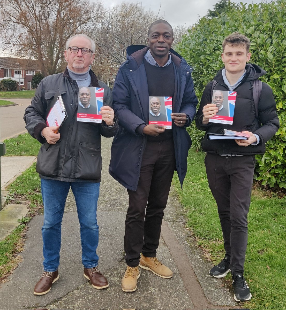 We had an amazing weekend out in #Southchurch & #GreatWakering, generating good connections and some casework. This is how we can support these communities better🌹

#backbayo #LabourGain #Thechangeweneed