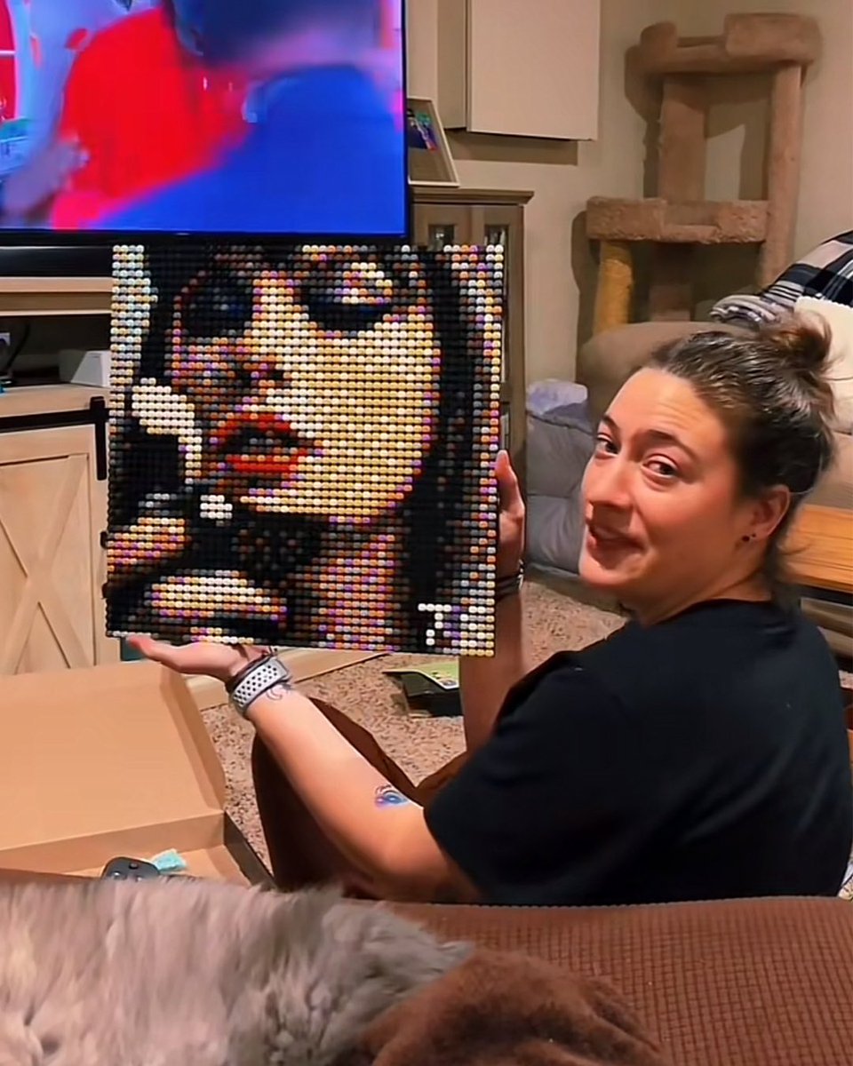 A TikToker used a Batman Lego set to create Taylor Swift's