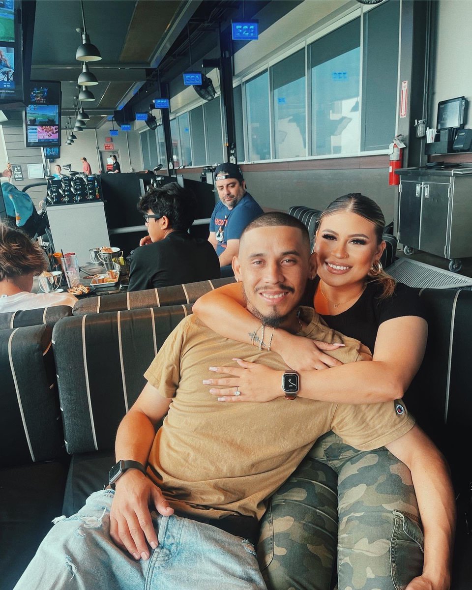 __LA__07's tweet photo. Screaming Happy Birthday to my beautiful Wife, Thank you for always being the best Mommy to our kids and for being My Bestfriend, I love you so much, you’re literally the best ever babe 🎂🎊🎈😍 https://t.co/qsvln96wm2