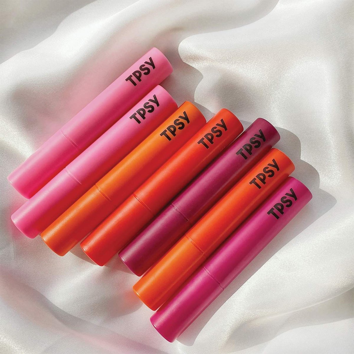 AvonInsider's tweet image. POV: you found your holy grail lip stain that hydrates and lasts all day long! 😍 bit.ly/3sUWpKF

Shop the TPSY Forever Lip Markers ✨

#avoninsider #lipstain