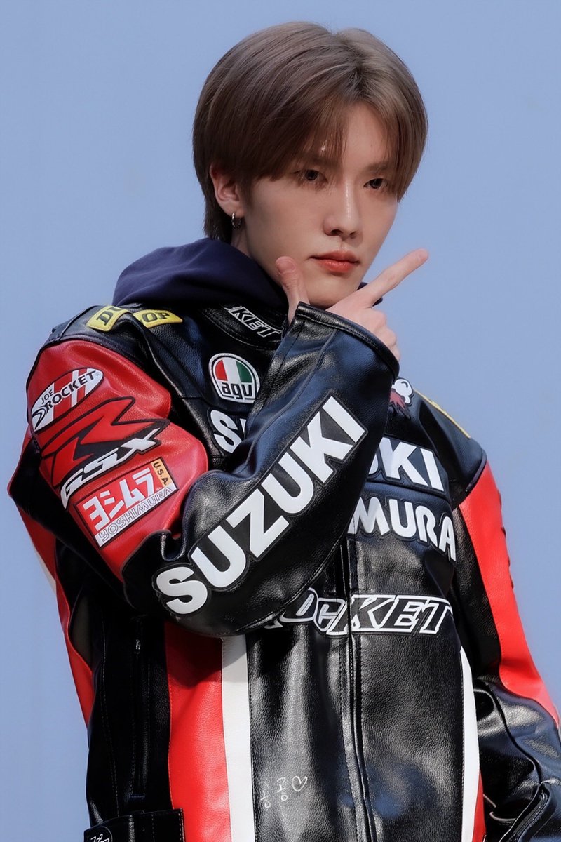 gong_gon9's tweet photo. 🤍𝗛𝗮𝗽𝗽𝘆 𝗝𝘂𝗻𝗴 𝗛𝗼𝗼𝗻 𝗗𝗮𝘆🖤

생일 축하해🎉

#오메가엑스 #OMEGA_X #정훈 #JUNGHOON #HAPPY_JUNGHOON_DAY https://t.co/Uy3VTqhnvO