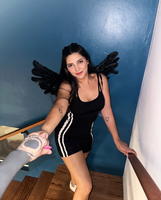 Watch Lai dawud 0,59%'s leaked NSFW photo on TwXstars