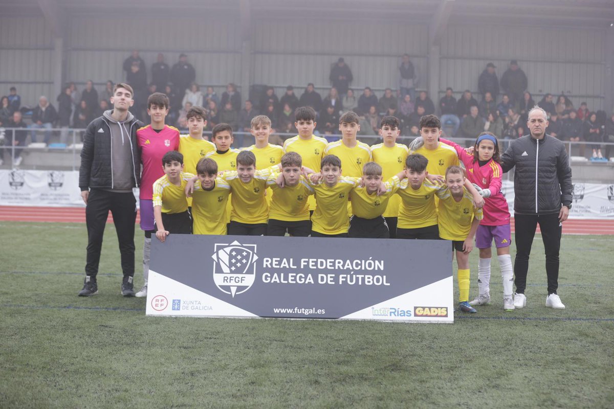 futgal's tweet photo. 🤩 Os grandes PROTAGONISTAS do Campionato Galego de Seleccións Comarcais

🏟️ Sampaio de Refoxos (Cee)
➡️ Primeira Fase
⚽️ SUB 13

🔸 A Coruña
🔸 Santiago
🔸 Pontevedra
🔸 A Costa https://t.co/MQEsozQtxf