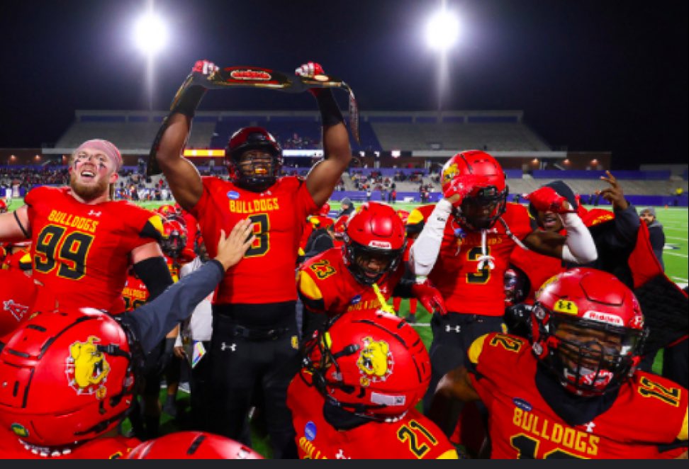 JaylenPitts6's tweet photo. Blessed to receive my 3rd offer from FERRIS STATE!!! AGTG! @Coach_Rock @CoachPettway @Coach_LCollins @CoachParker @RougeFootball @D1Markee https://t.co/HasMwEeFHD