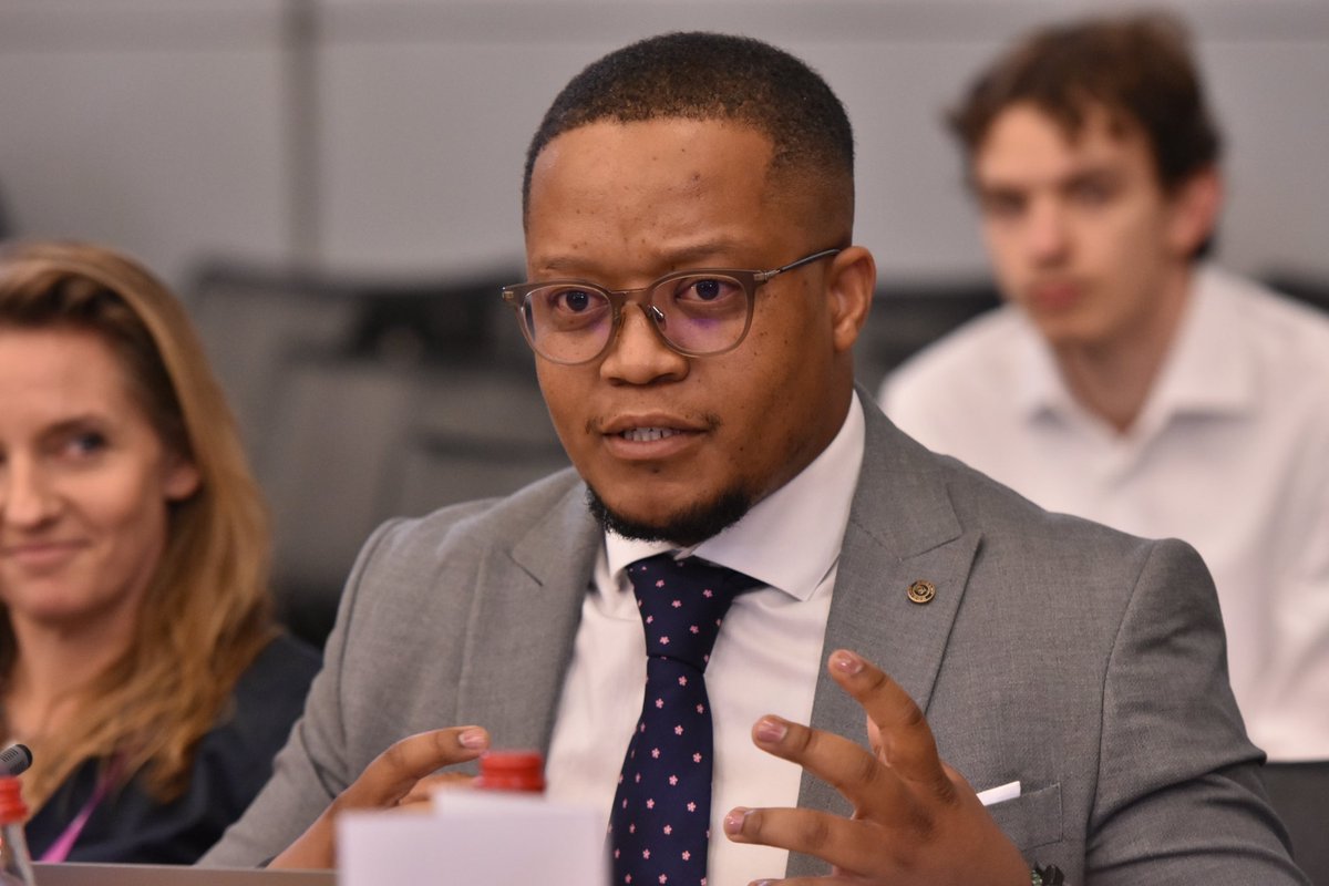 Lusibalukhulu 🖍 tweet media