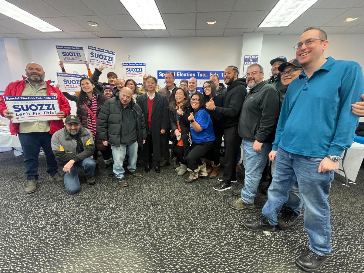 LindaLeeforNYC's tweet photo. Today is the big day we vote to flip #NY03 blue! #TeamSuozzi has a full house of supporters ready to bring the heat on this cold, snowy day! Big shoutout to @LincolnRestler for joining us on this important day for our democracy. Find your poll site here: https://t.co/LNxFFAXCiX https://t.co/fbxboaoRmK