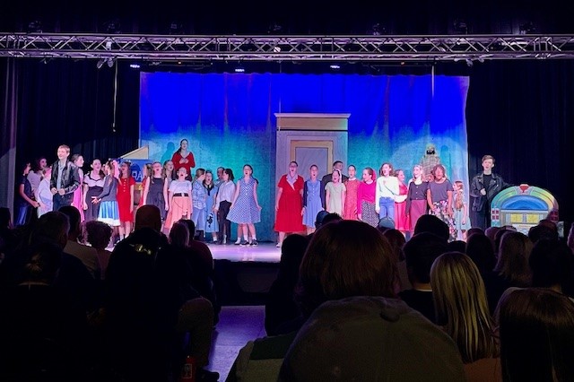 drms_chiefs's tweet photo. What a great show! The cast and crew of All Shook Up put on a phenomenal show over the weekend. Thank you to everyone who came to watch the show and all of the parents who helped make it possible. #ItsGreatToBeAChief #BeTheChange #GoChiefs #CCSDfam #DRMScares #DRMSstem https://t.co/YOeZSHBsQn