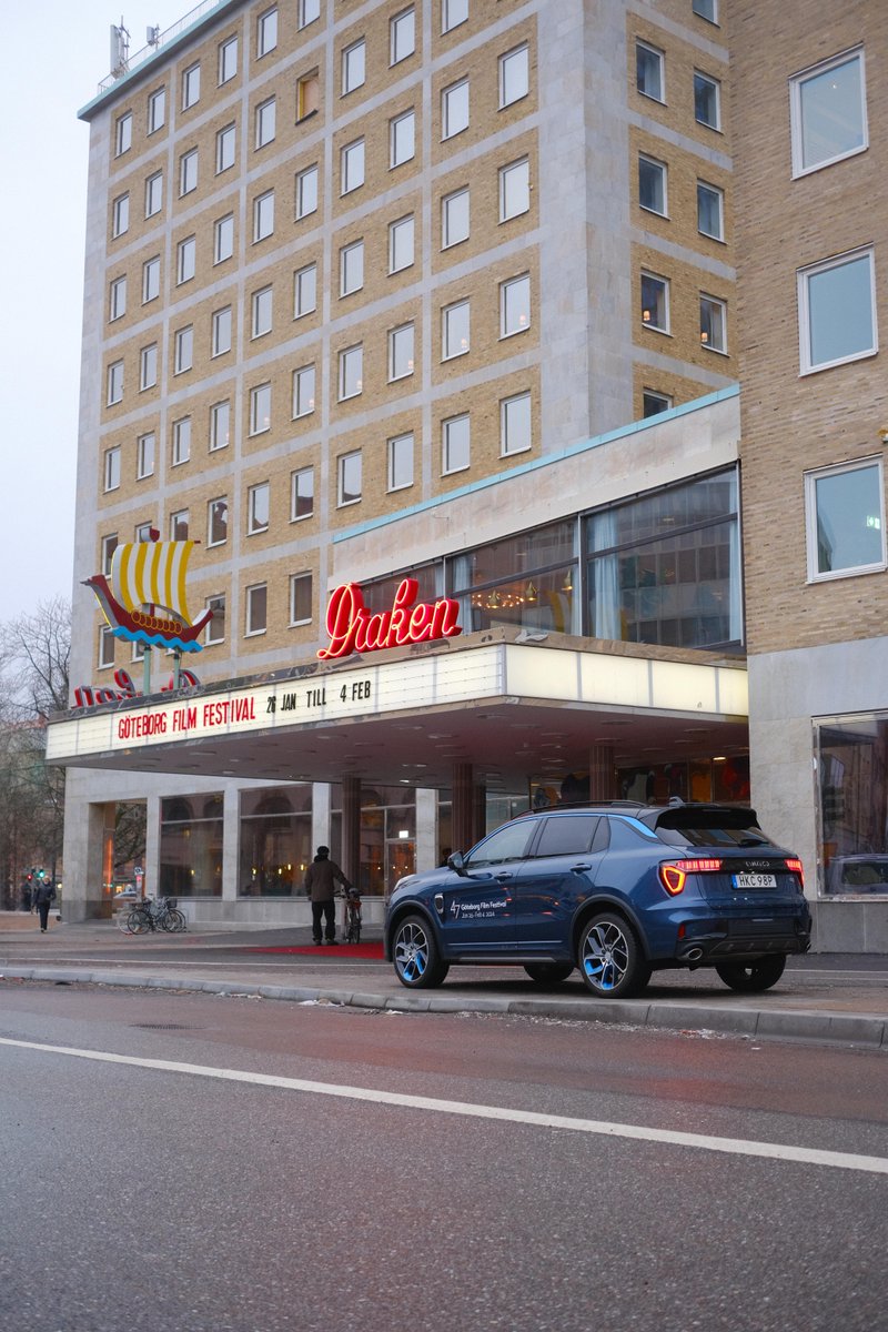 Star-studded rides at the 47th @gbgfilmfestival! We were honored to be part of this iconic event, featuring around 250 films, 80 countries, 700 screenings, 270,000 visitors – and 2 Lynk & Co 01s, in their best red carpet look, driving guests around.