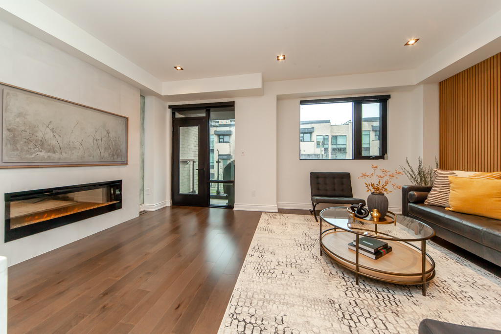 GtaVirtualTours's tweet photo. Featured Listing: 61 Pony Farm Dr, Etobicoke
View Virtual Tour: https://t.co/uEoQznWXm4
Order a Tour: https://t.co/K9SNvIYS7F https://t.co/CFqkZLdam9