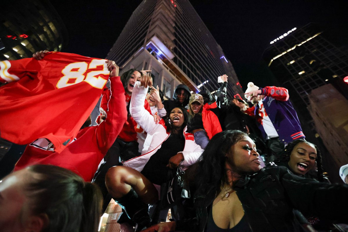 JjMeaser's tweet photo. The day the Chiefs became a dynasty https://t.co/LiqFNtthJ2