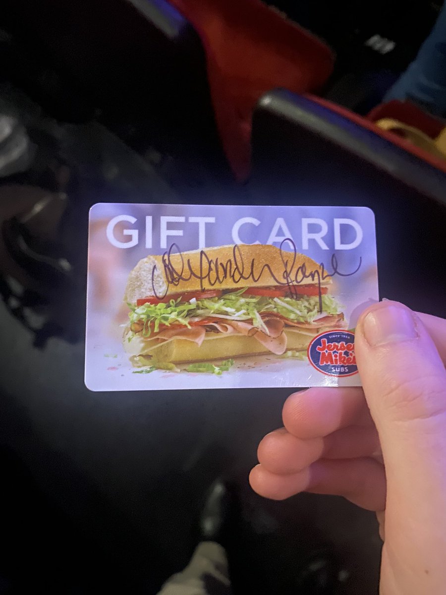 M (@mitocondreaart) on Twitter photo 