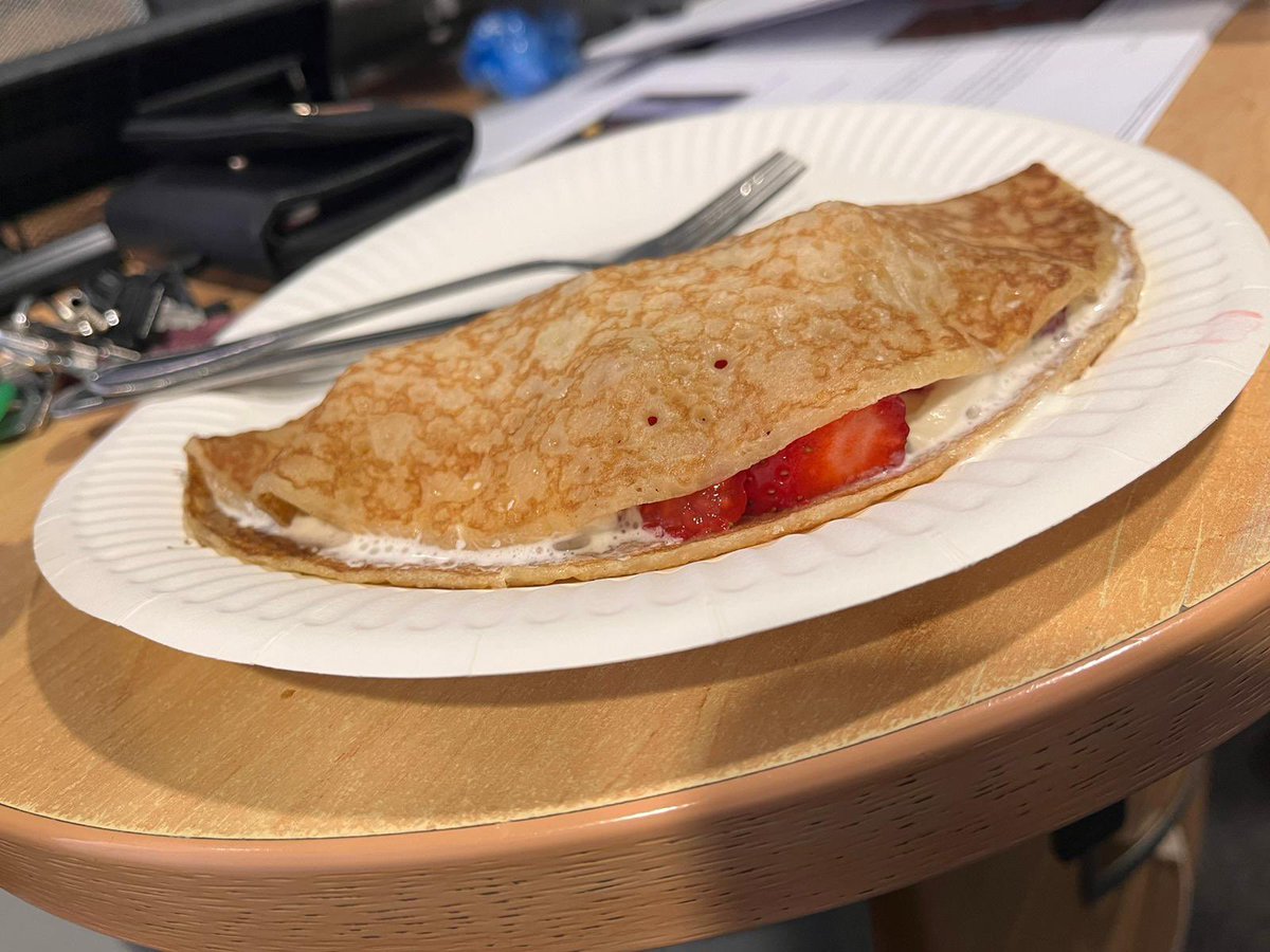 BusinessTheDeep's tweet photo. Happy Pancake Day at #thedeepbusinesscentre thanks to @vizion_network who were raising money for their nominated charity of the year - Animal Welfare Trust  #pancakeday https://t.co/IGgbam9zxu
