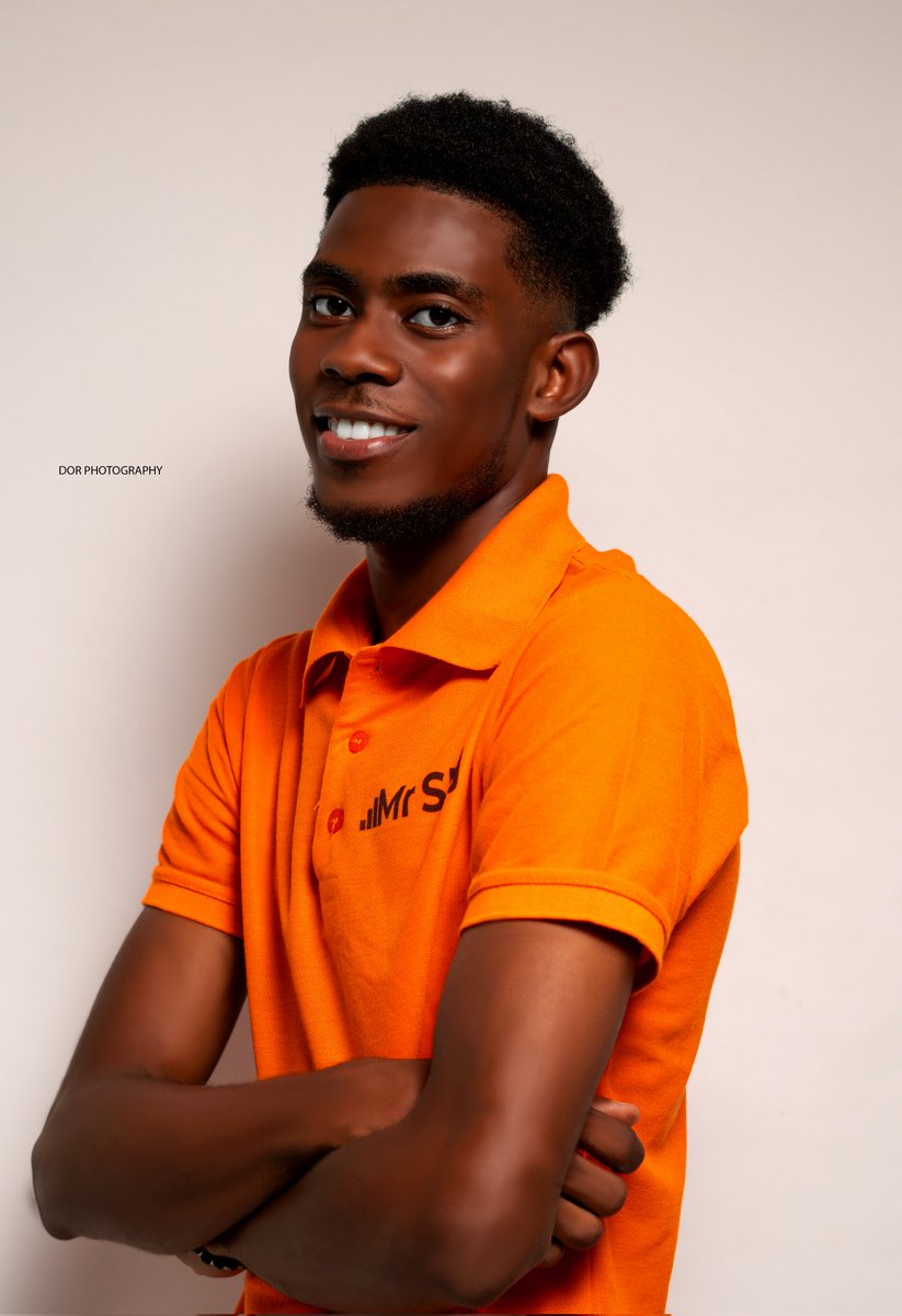 dorphotography9's tweet photo. Le sourire est bon pour le corps, l'âme et l'esprit, ça nous aides à nous mieux connaître.

Model : Mr Sley 
Studio : Vipfilm 
Cp: @dorphotography99 
Réservation Haïti : +(509) 43350387 Watsapp / call 

#photographyislife #photostudio #passion #shootingmode https://t.co/27PcdJaKKB