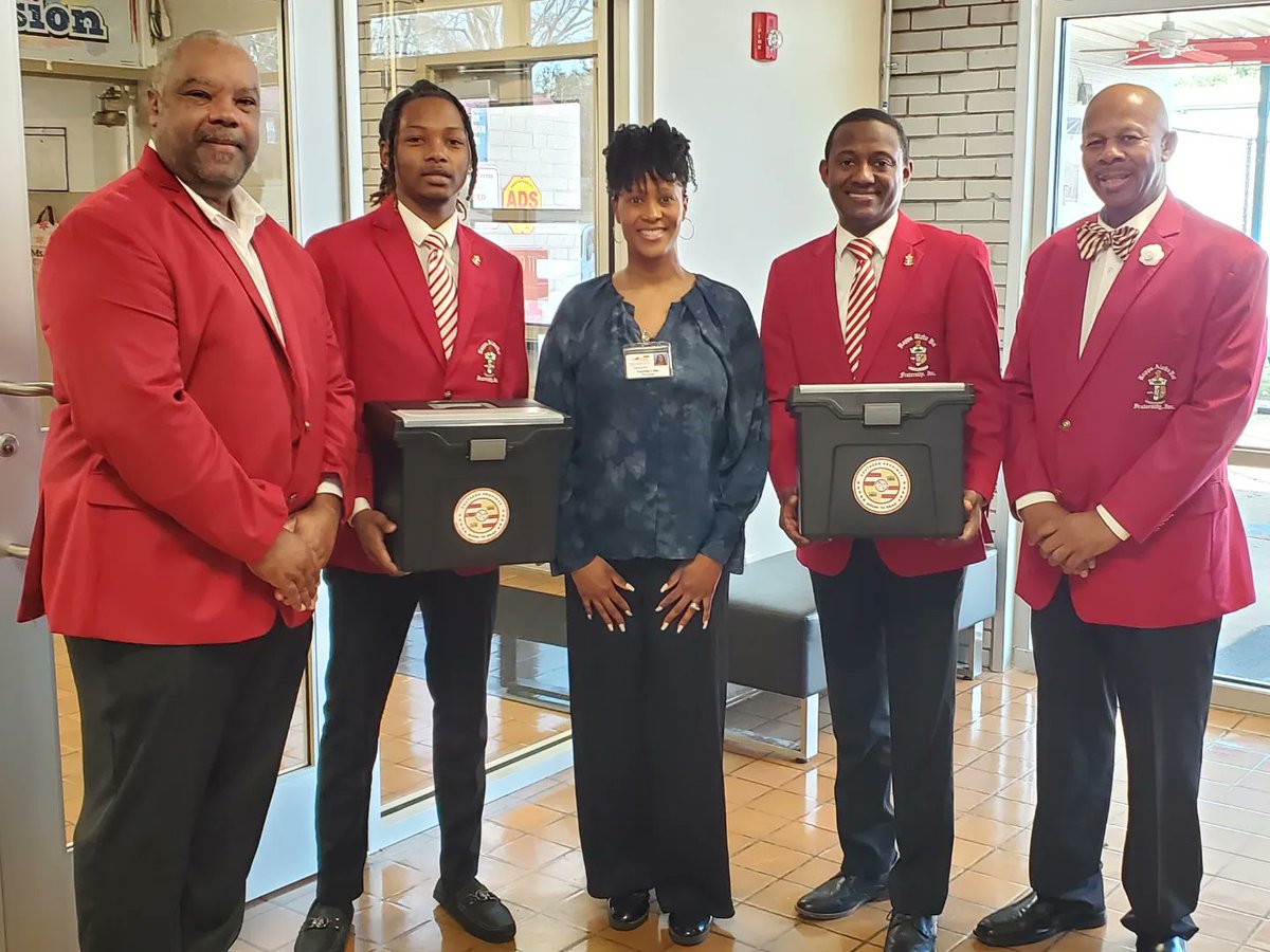 Crestmont Elementary School tweet media