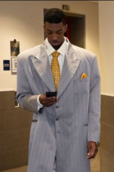 ThePhoenixSuns2's tweet photo. #NBA Rumors: Will Phoenix #Suns be in hot pursuit of #ThaddeusYoung & #DelonWright in #NBAbuyout?
#SunsX #ComingInHot #NBAbuyoutMarket #Hoops https://t.co/75PqyDm0pg