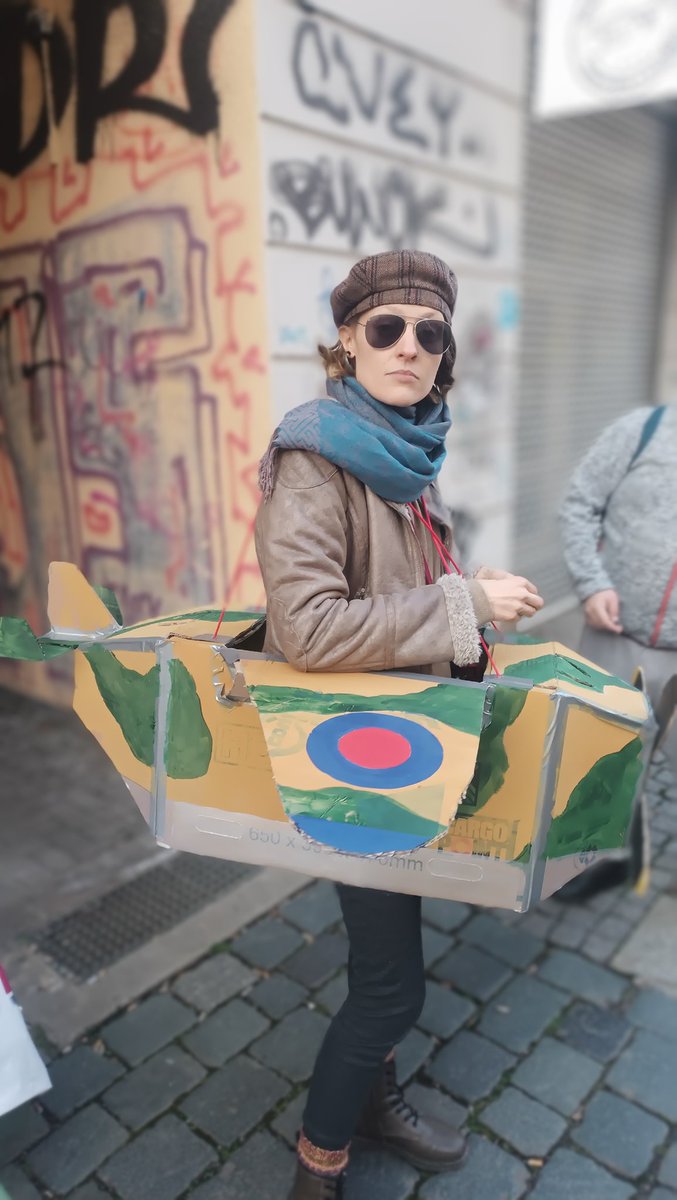 Tom_Rodig's tweet image. Feuersturm, brich los!
#DD1302 #Dresden 
Letzte Momente auf der Rollbahn