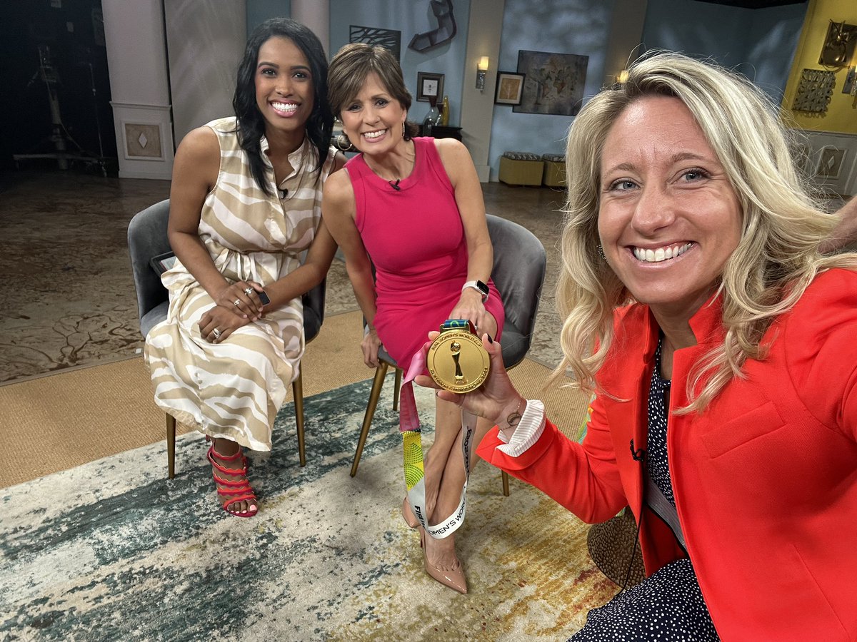 Was great to join @WFLA’s @DaytimeTVshow this morning and share the Women’s World Cup Final medal 🏅 with Tampa Bay and build fans of referees! Thanks for having me Farron & Maggie!