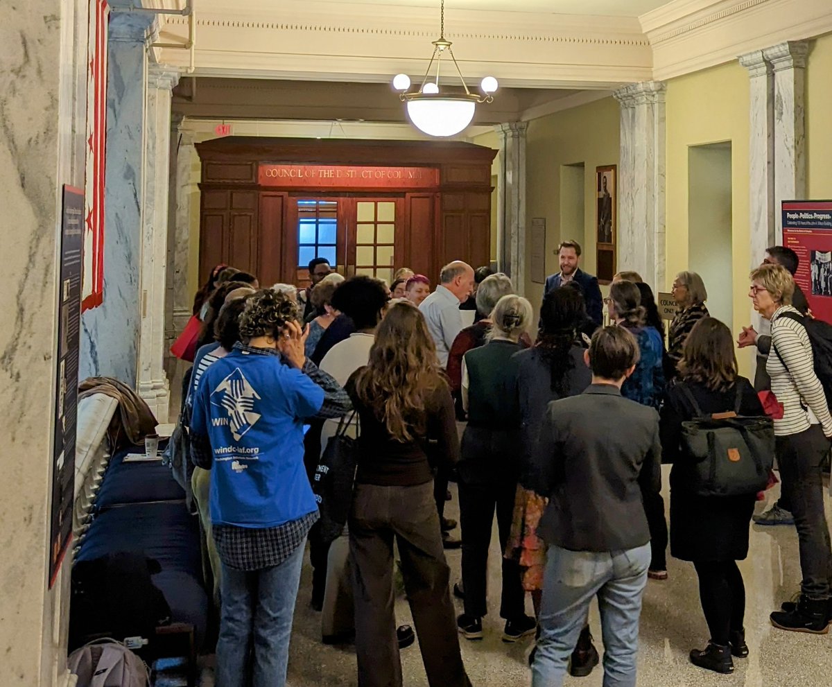 Putting the lobby back in 'lobby meeting' -- because there isn't a room available that can hold three dozen advocates for the Healthy Homes Act @WIN_DC @IPLdmv @SierraDC @GoNatureForward @CCANActionFund @ThirdActOrg, we are currently meeting with @ChmnMendelson in the hallway.