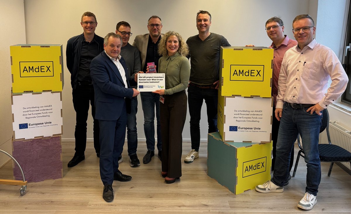 Development of AMdEX – the digital notary that enables secure and controlled #datasharing – was  possible thanks to financial support from the European Regional Development Fund. 

Today, the team successfully accounted for the grant. Thank you @EfroWest!

#data #dataaccess #EFRO