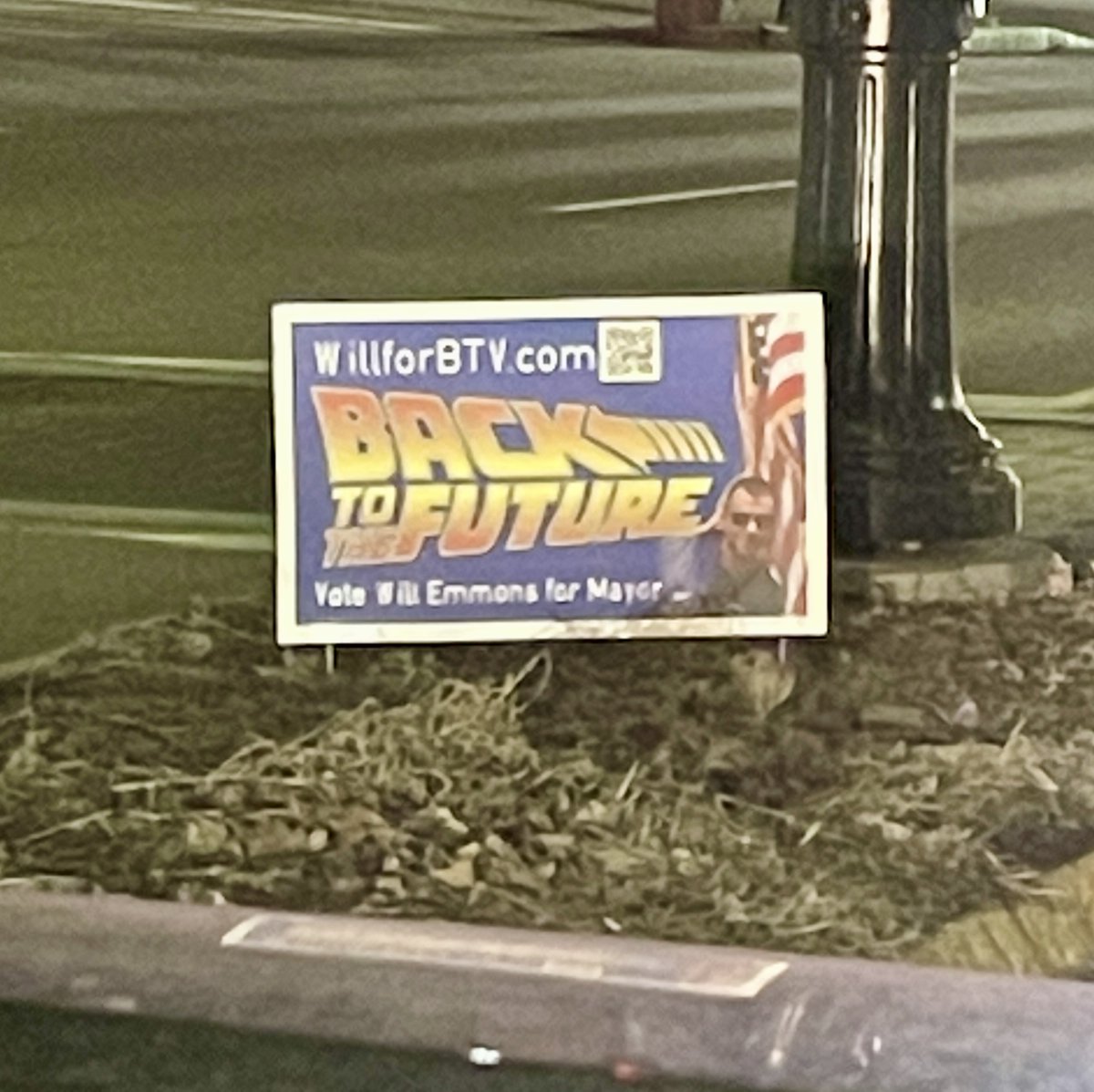 These are plastered all over downtown Vermont. @UniversalPics, @LeeZemeckis, @realmikefox Pretty sure this guy didn't get permission for this 🤬 #BackToTheFuture