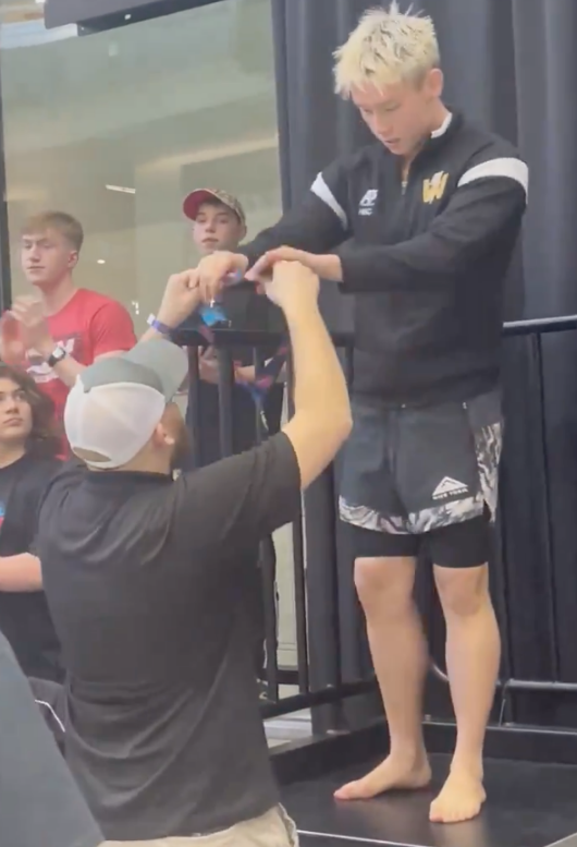 Congratulations to Liberty Senior Holden Carter for capturing TWO state titles at the State Swim Meet this past weekend! 

He won an individual title in the 100 fly and a team title in the 200 Medley Relay. His relay team also set a new state meet record with their win.