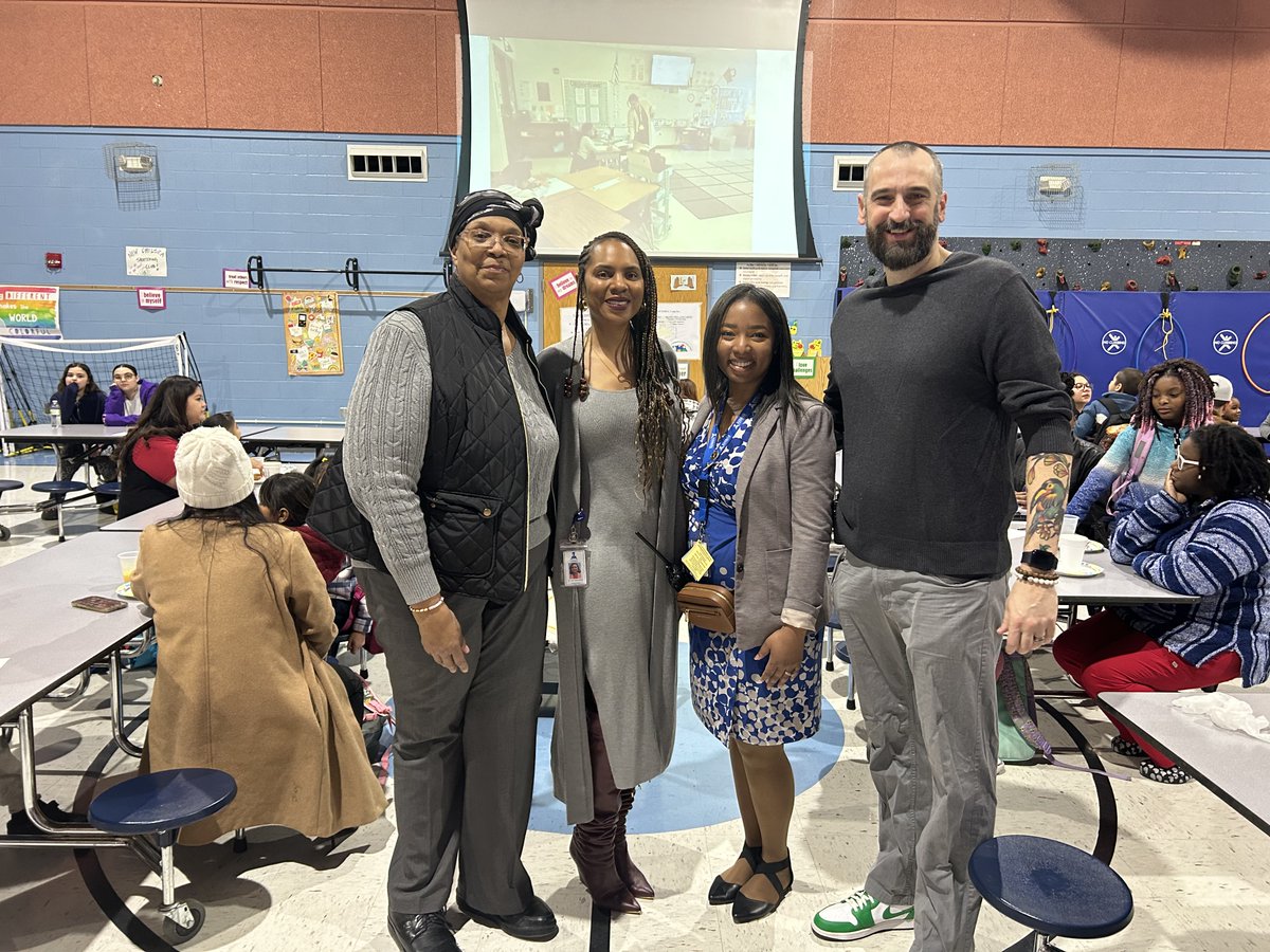 KCKPSHR's tweet photo. Thank you @NewChelsea_Elem for inviting us to Pastries for Parents! 🍩We love seeing family and community involvement in our schools! What a fun morning! #BetterEveryDay @kckschools @astubblefield7 https://t.co/iRCBmVHd4N