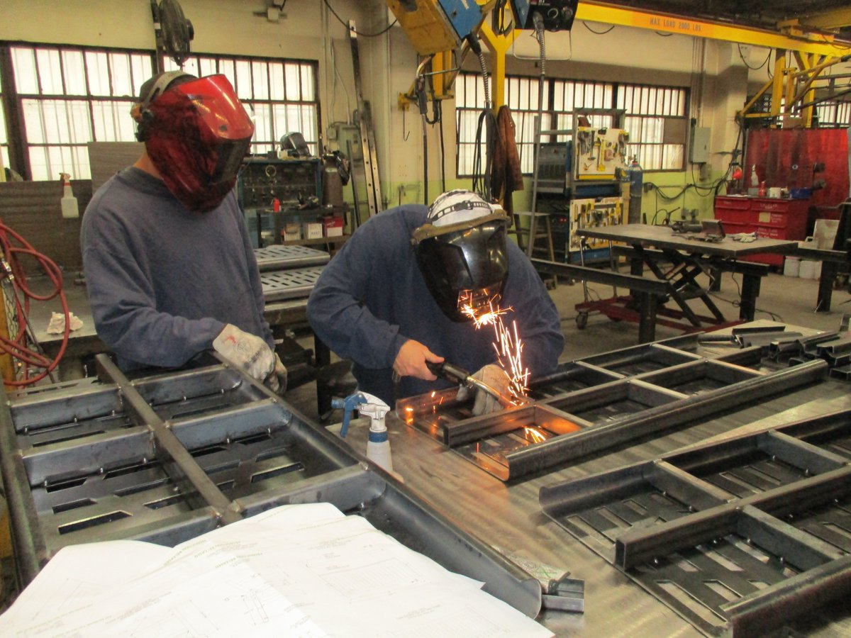 OregonCorrect's tweet image. Jeff (L) &amp;amp; Jildardo(R) are 2 of our Fabricators at our OCE Metal Shop. Here they are working together to ensure the correct weld pattern and plan before fully welding picnic tables for a project for the City of Salem. #OCEPrograms #Reentrymatters #MetalFabrication #Certification