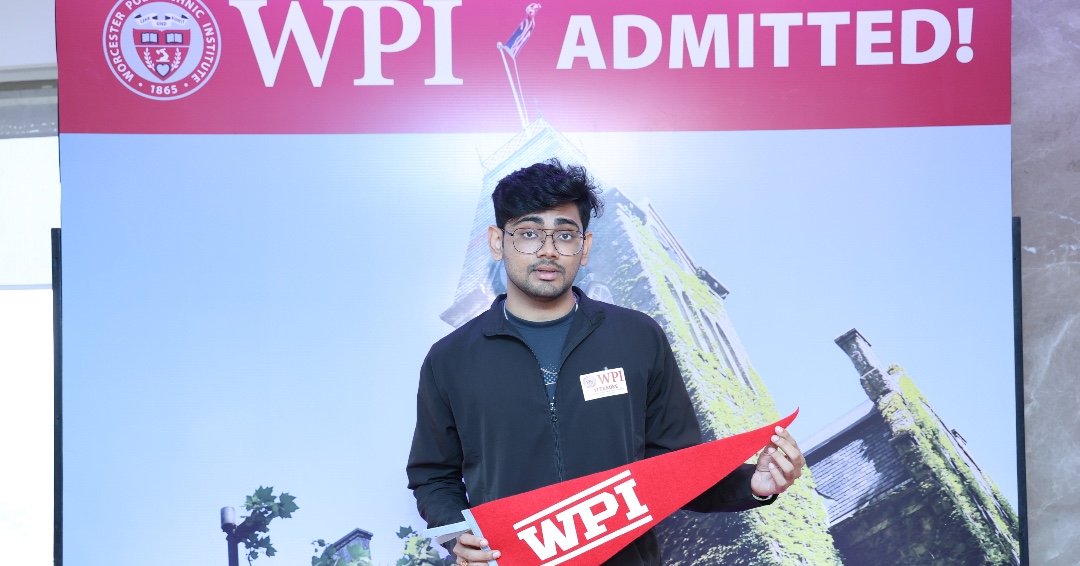WPI's tweet photo. These excited soon-to-be-goats are celebrating their acceptances, and we can't wait to have them on campus this fall! #GoGrad @WPIgrad https://t.co/QWh1yCykZm