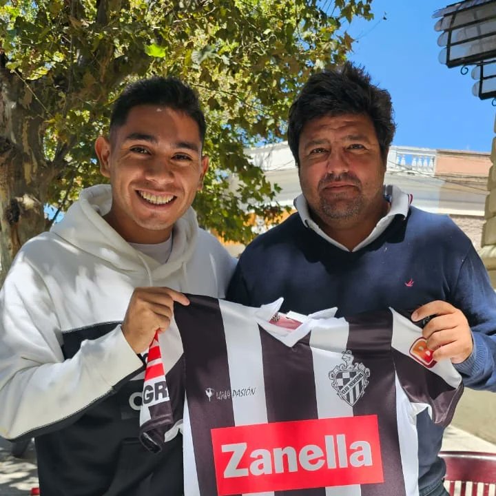 clubmercedesok's tweet photo. ¡ Bienvenido, Keko! 👋

La Comisión Directiva tiene el agrado de informar que esta mañana Daniel Keko Lucero firmó el contrato que lo convierte en jugador de la institución ✍️ https://t.co/mPK82io0lO