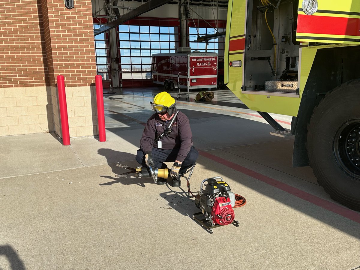 slda's tweet photo. Firefighter Terry Bowman took full advantage of the warmer weather to perform the weekly operations check of the Aircraft Rescue and Fire Fighting (ARFF) apparatus and it’s onboard equipment. Check out how it went 👇 https://t.co/iUlwSPqMeH