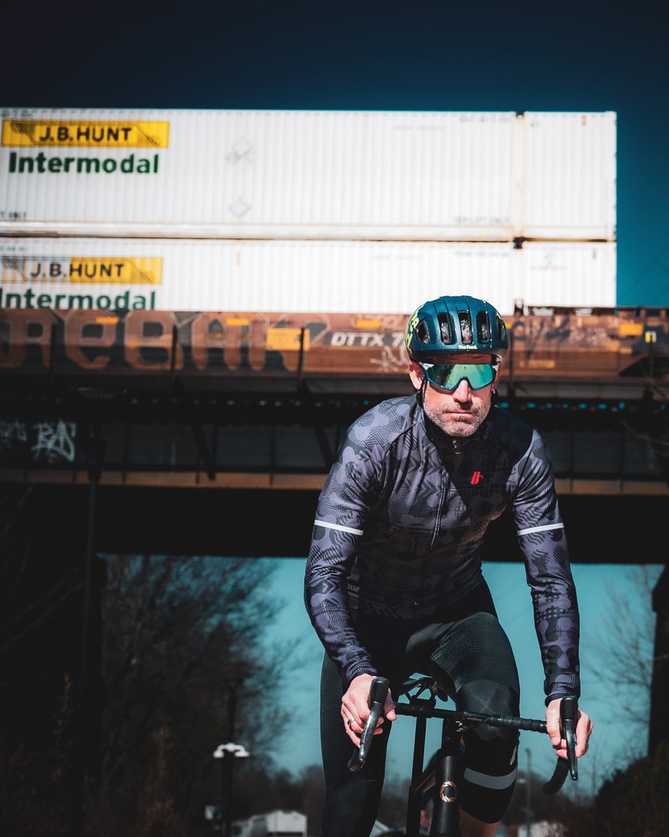 Formulated for the best: the GP-1X.

Ultralight and with an unrestricted forward field of view, the GP-1X boasts the world’s best optics in a sleek, stylish package.

🕶️: GP-1X
🚴‍♂️: <a href="/ghincapie/">ghincapie</a>