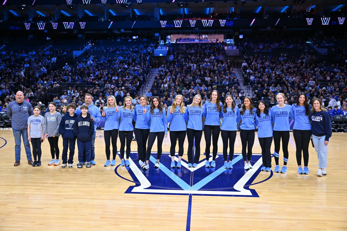 Yeah, go girls✌️🤩

Our women's team was honored Sunday at the Wells Fargo Center for winning our 10th consecutive BIG EAST Championship last year! #GoNova