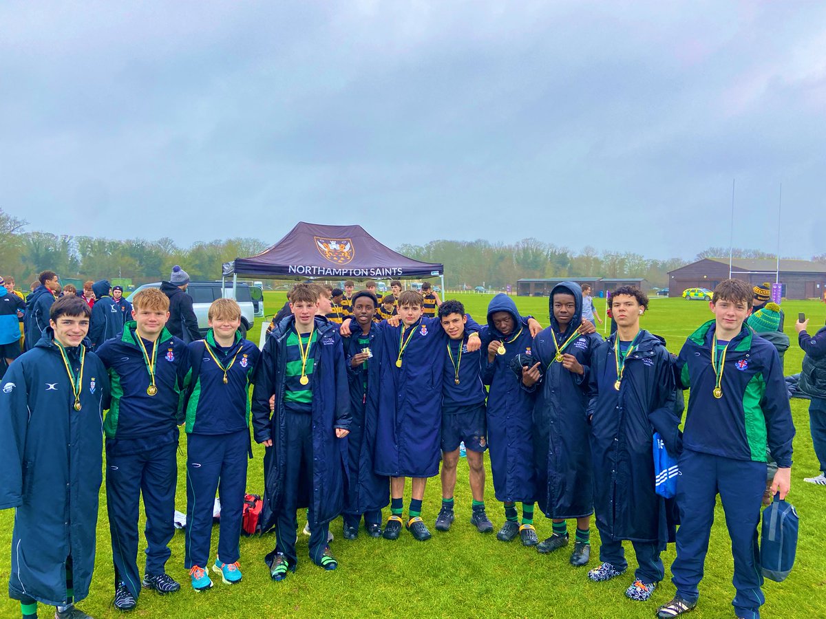 🏉😇 Northampton Saints 7’s Plate Runners Up 🥈 Congratulations to RHS U15’s who battled hard against tough opposition throughout the day and made it to the Plate Final narrowly losing 19-7 to Felsted. Many lessons learned and some great rugby played. #TeamRHS