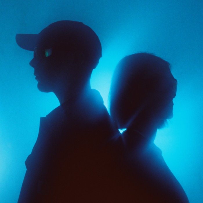 "As a vapor fan, and an actual runner,
I can say that Sponsored Content is the epitome of leant out dystopian mind melt." 🎆

<a href="/_jennyjenkem_/">jenny j</a> when speaking on why <a href="/RClub95/">Runners Club 95</a> dropped her album of the year! 🎇💓

Read now! 👇
🔗utopiadistrict.com/articles/2023-…