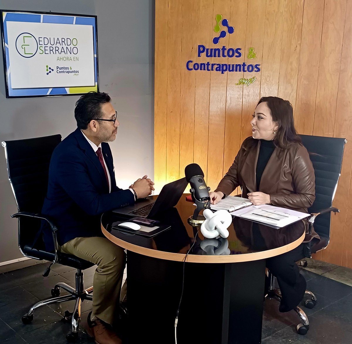 IDAIP_DURANGO's tweet photo. 📌▶@PaulinaCompean1 en #Entrevista con @LaloSerranoZ hablando del #IDAIP #Durango en @PContrapuntos #EnVivo https://t.co/J5ejZdXYQg