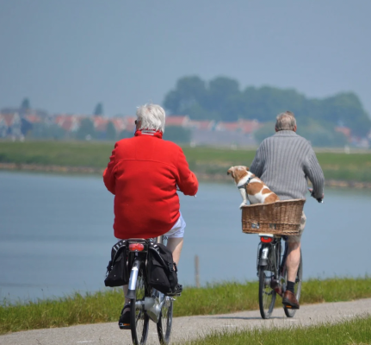Dos estudios revelan las claves para mantener la calidad de vida en el envejecimiento: tener un hobby y un estilo de vida saludable. Son dos elementos imprescindibles para mantener tu bienestar a lo largo de los años. #SaludMental #Bienestar #Salud 
abc.es/salud/enfermed…