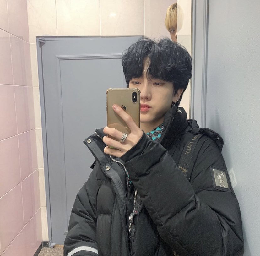 jaynpics's tweet photo. Happy Birthday Junghoon!!! 
#HAPPY_JUNGHOON_DAY
#Junghoon_Be_My_Valentine
#포애기의_사랑_한정훈
- #OMEGA_X #JUNGHOON #정훈 https://t.co/O1pFAnWkQ2