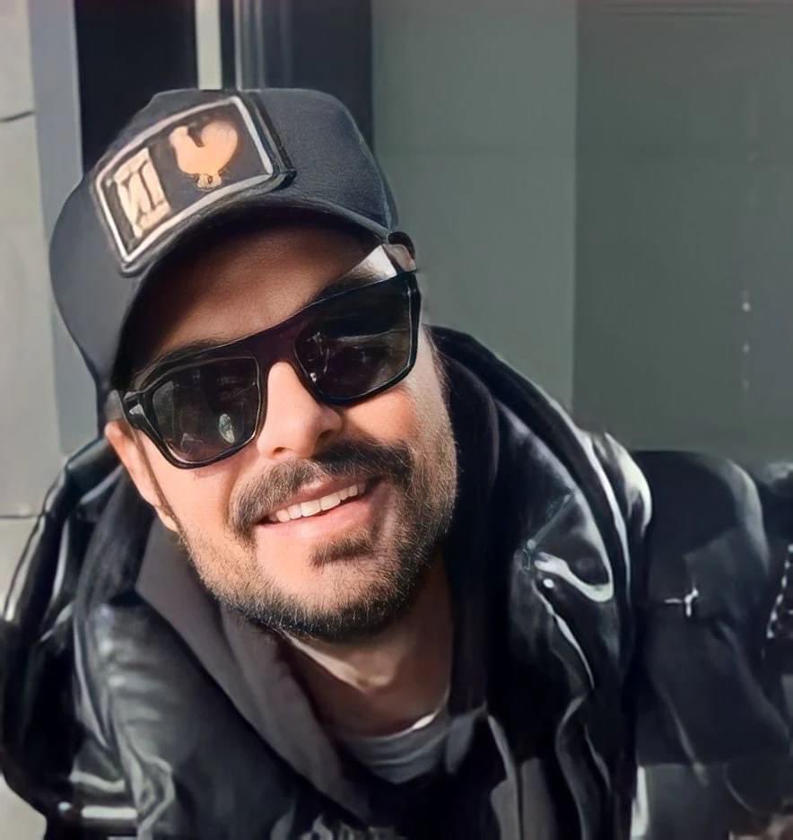 Olha que coisa mais linda,mais cheia de graça é esse menino que vem para nos mandar direto pro mármore #HalilİbrahimCeyhan