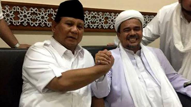 asken_kane's tweet photo. @AndreasSolusi Emang prabowo bakal menang 😁😁😂, yg katanya paling anti fpi dan hti tapi nyatanya sesuai kepentingan 😁inilah setandar ganda ala prabs https://t.co/ICaINi0c81