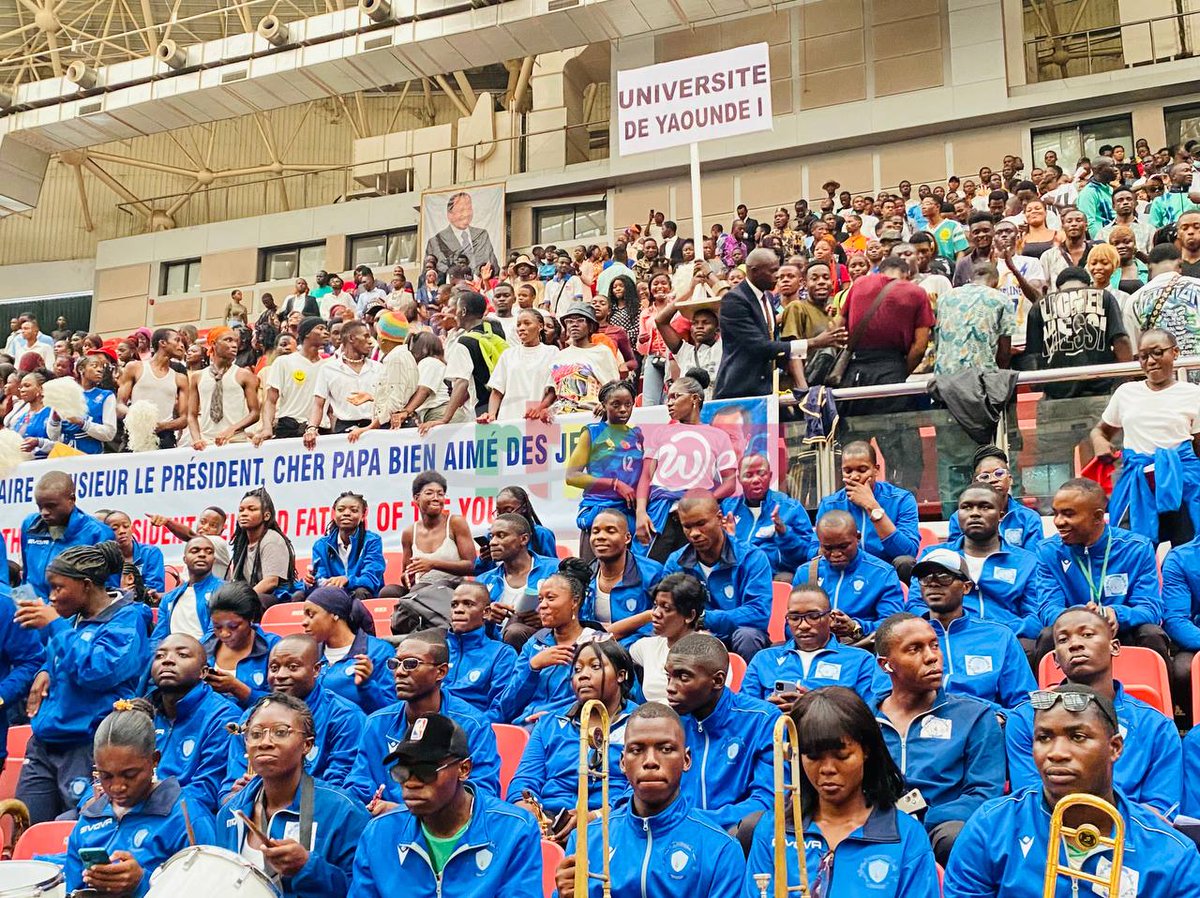 CRTV_web's tweet image. Anniversaire du chef de l’État,  @PR_Paul_BIYA, ce 13 février.
« Joyeux anniversaire monsieur le président, cher papa bien aimé des jeunes. Vous pouvez compter sur le soutien massif des jeunes en 2025 ». Messages de la jeunesse camerounaise. 
#Yaounde.