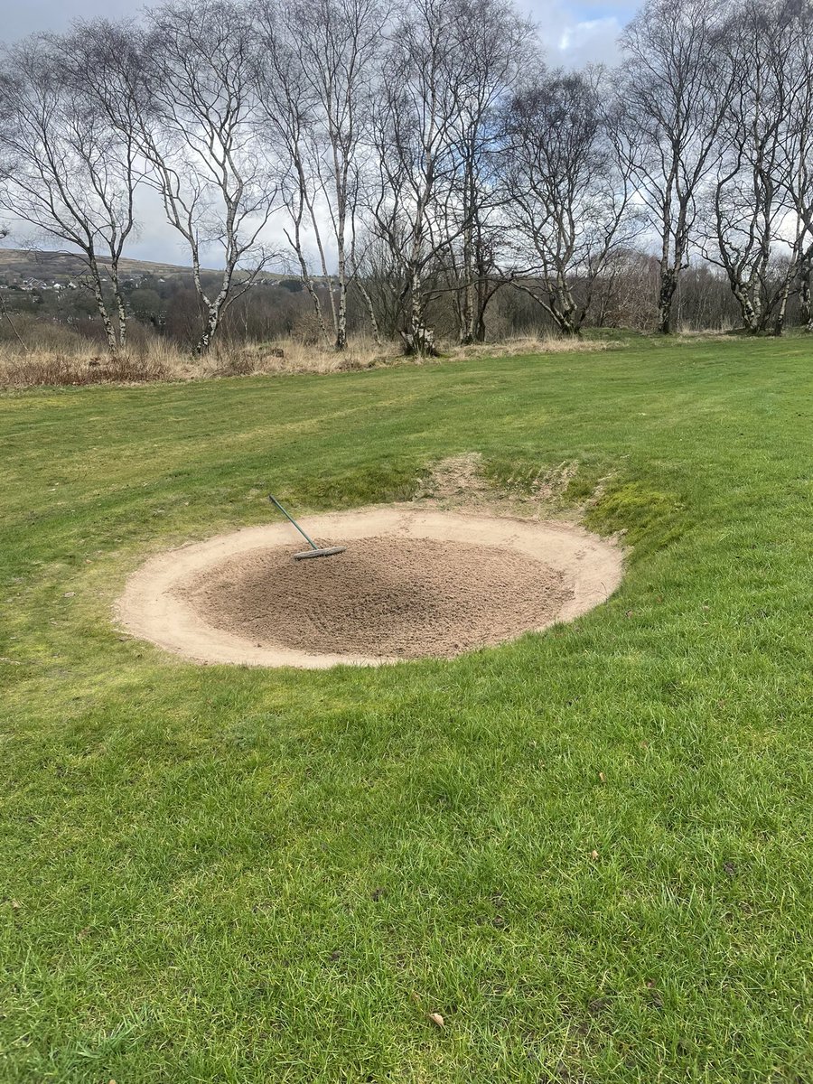 Finished turfing 18th Tee, bunker work continued managed 15 bunkers yesterday and another 7 today.